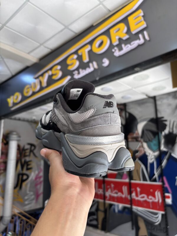 New Balance 9060 Gris – Image 3