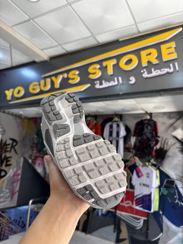 Nike Vomero 5 – Image 7