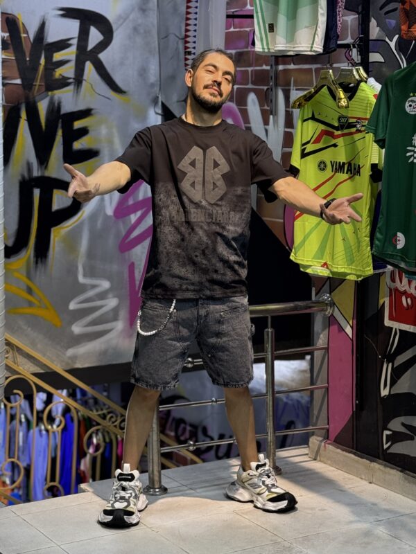 T-Shirt BB  Balenciaga – Image 6